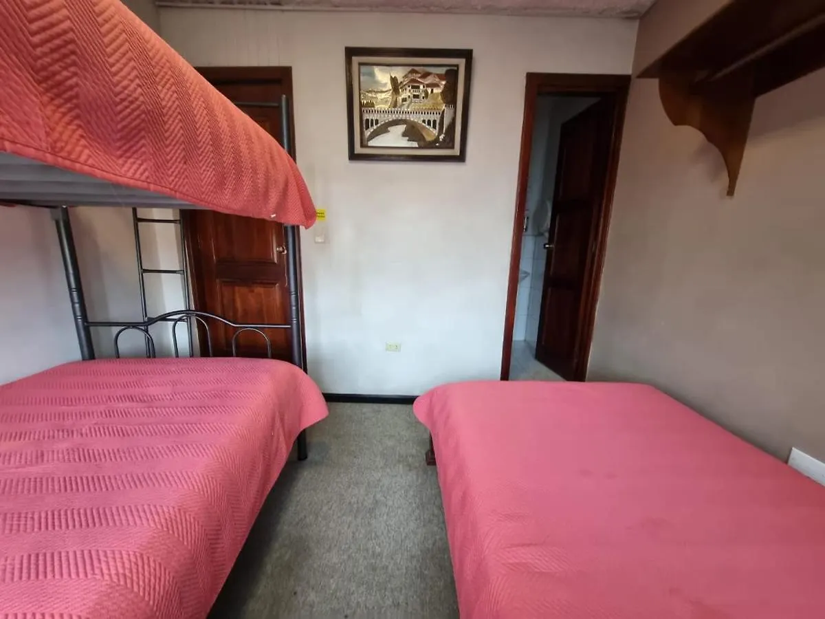Hostal Alborada Cuenca 0*,  Ecuador